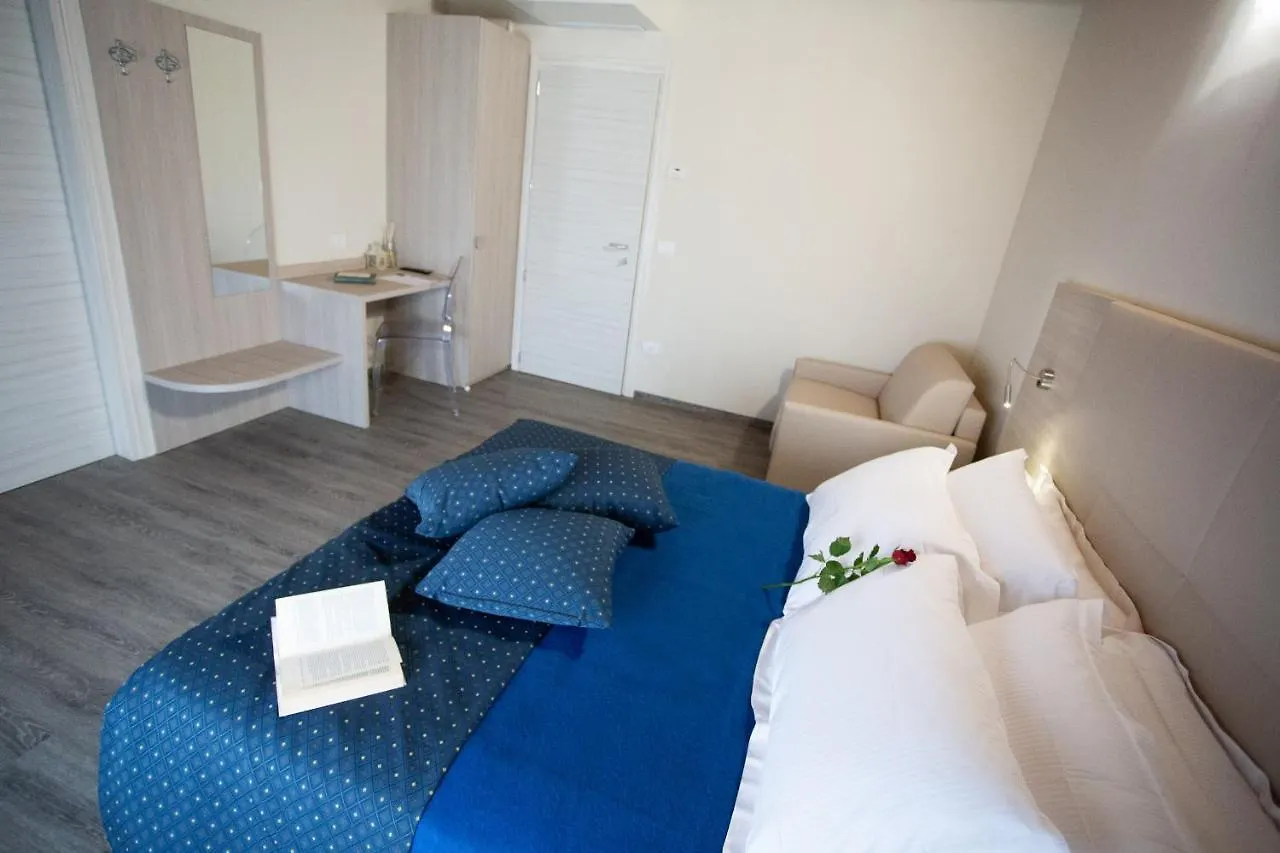 Home Hotel 威尼托自由堡
